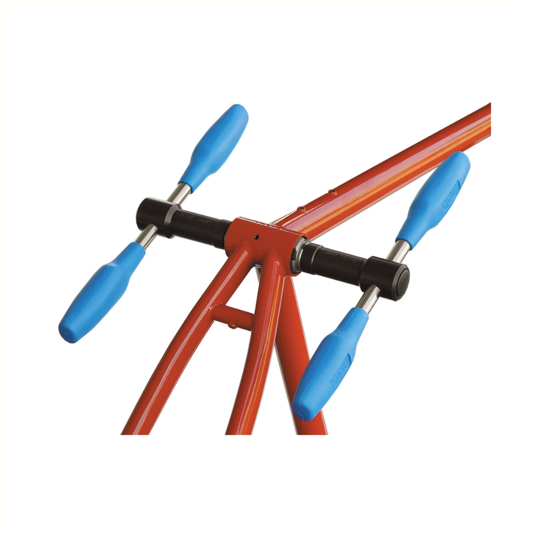 Outil de coupe de filetage de boîtier de pédalier Cyclus pour recouper le filetage de support BSA 1,37" x 24 tpi.
Y compris des fers à découper de haute qualité