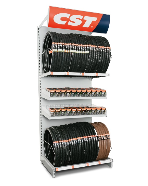 Étagère à pneus CST Option 2 avec espace pour environ 50 pneus extérieurs et 240 pneus intérieurs.