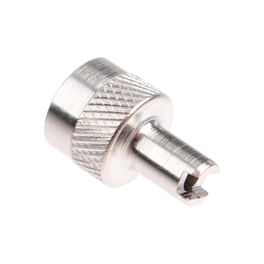 Dévissez le mamelon de la valve intérieure de la voiture Alligator. Par 12