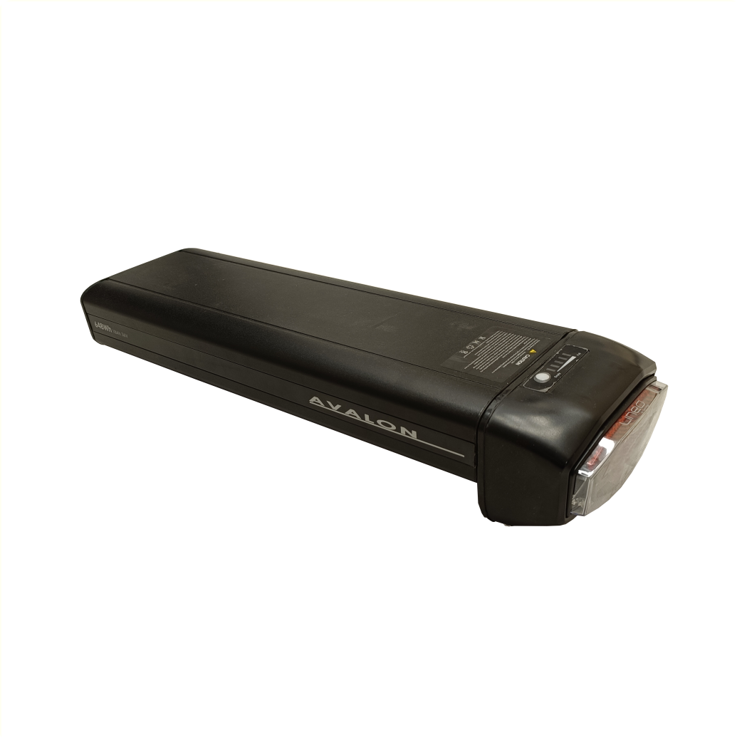 Batterie 18 Ah / 648 Wh Avalon E-city/E-Cargo/E-Base UART
(Prix de vente conseillé pour la batterie seule : 699 €)
Le prix affiché est majoré par rapport à la batterie standard de 12 Ah.